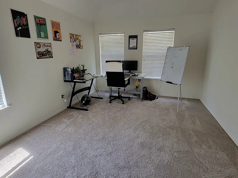 1307 Heather Brook Dr — Photo 17