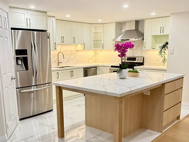 65 Spring Garden Ave #2208 — Photo 3