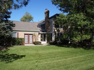 125 Camden Ct, Lincolnshire, IL