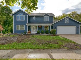 1609 Cherokee St, Grafton, WI 53024