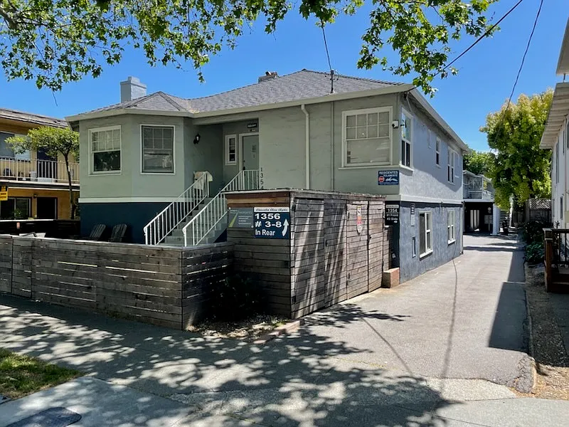 1356 Lincoln Ave — Photo 2