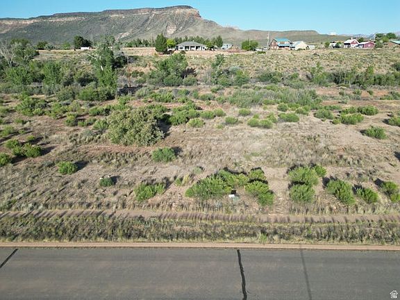 3rd image of 22 Sierra Bella Pkwy