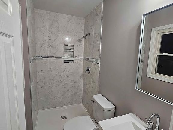 3rd image of 21392 Williams Dr #1