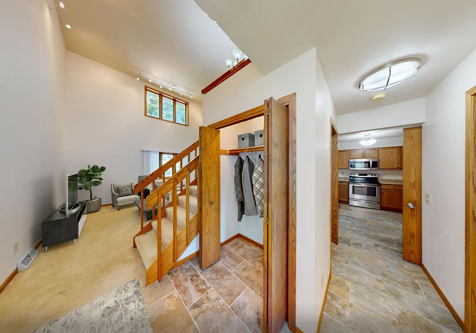 1202-1204 North 16th Avenue - 1202 — Photo 4