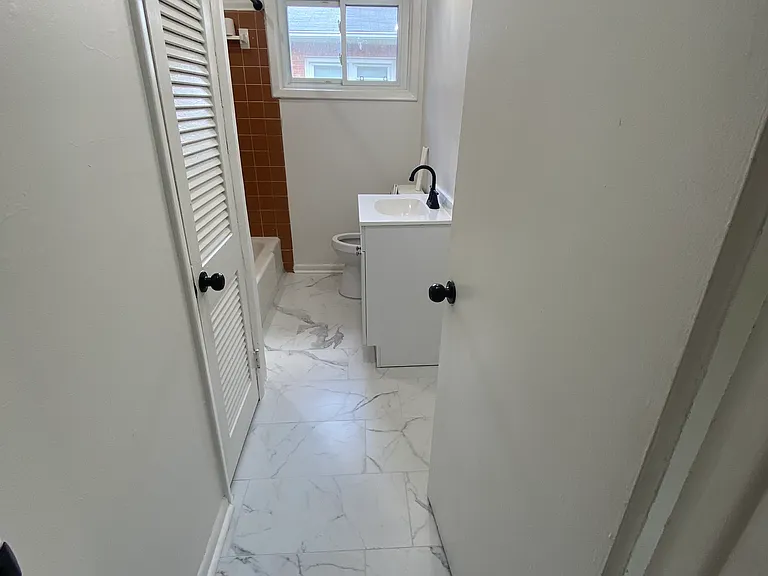 1014 Grant St — Photo 6