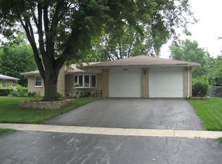 224 Snow St, Sugar Grove, IL 60554