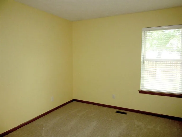 1312 Shining Armor Ln — Photo 10