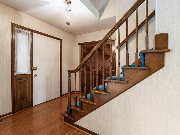 5th image of 1806 Red Fern Dr
