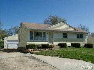 11089 Golf Crest Dr, Saint Louis, MO 63126