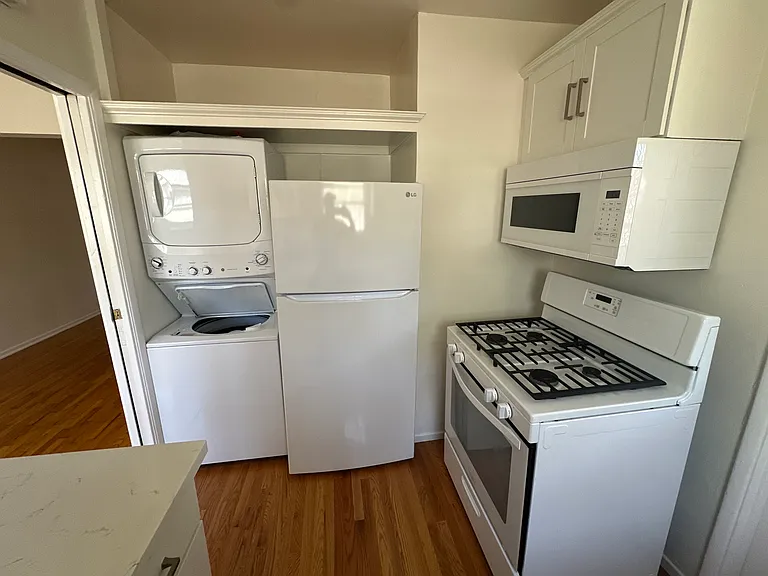 4525 Willis Ave #4527 — Photo 13