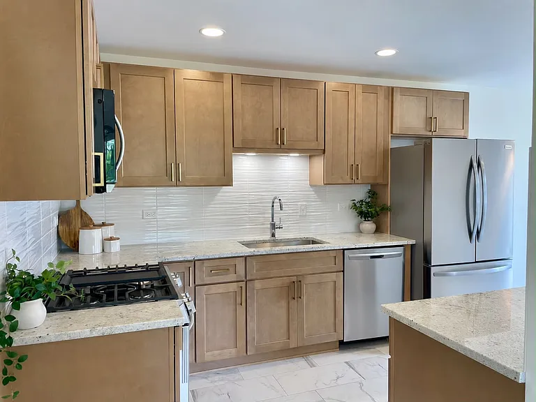 16180 Apple Ln #2 — Photo 2