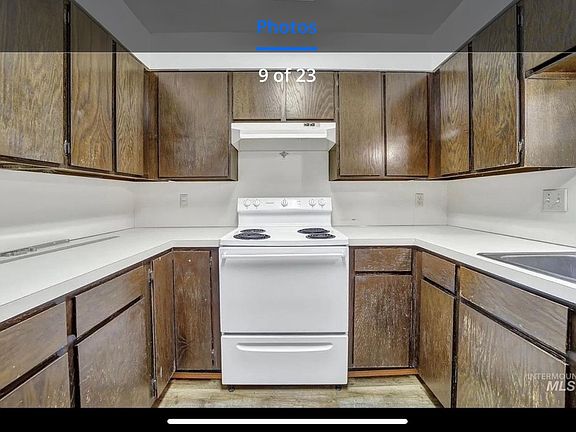 3rd image of 209 Crestview Dr #209