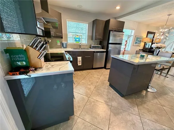 1225 NW 21st St APT 3609, Stuart, FL 34994