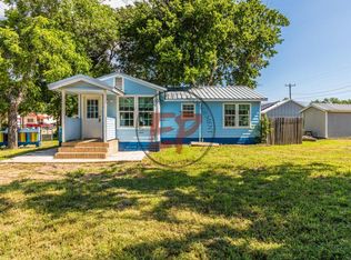 204 N Trinity St, Whitney, TX 76692