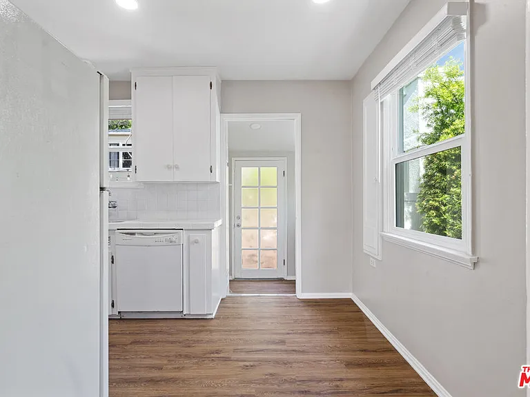 815 Crestmoore Pl — Photo 6