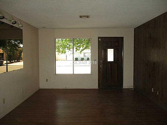 3rd image of 4600 Stacey Ave