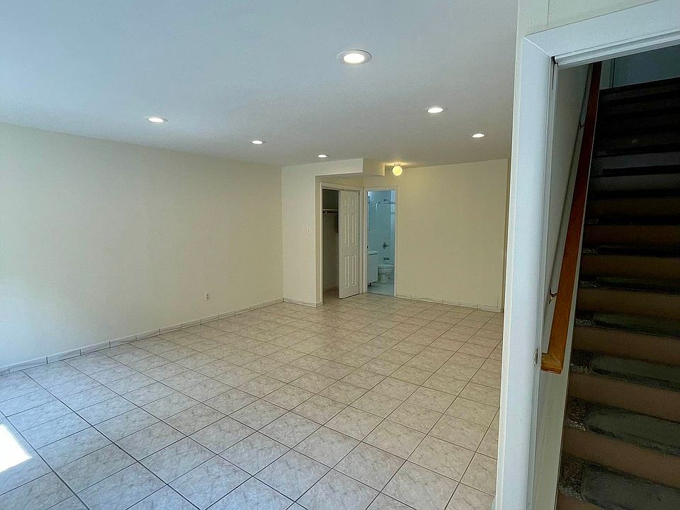 1st image of 31-15 30th St #1B