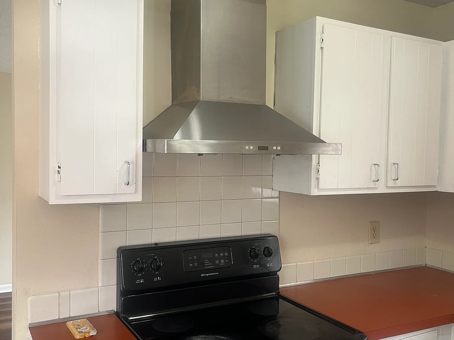 2 bed, 1.5 bath, 800 sqft, $1,100 — Photo 3