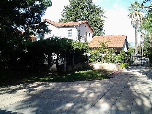 2nd image of 230 E Fern Ave