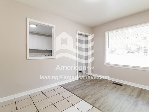5-Dining Room