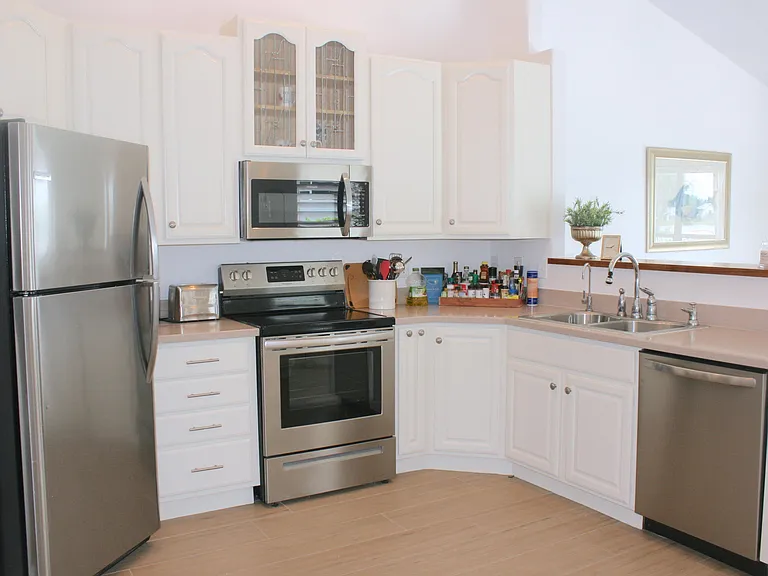 12744 Meadowbreeze Dr — Photo 9