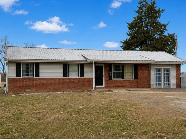 2099 E Gardner Lane, Madison, IN 47250