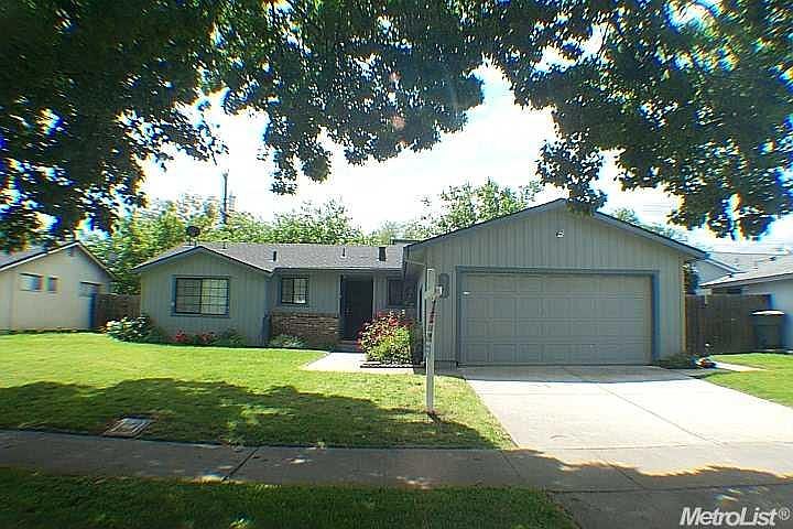 1st image of 816 Morada Ln