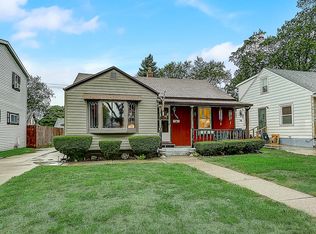 4609 S Lenox St, Milwaukee, WI 53207