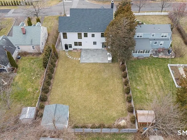 5 Shaw Ave — Photo 38