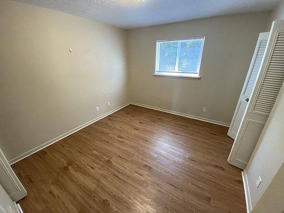 3rd image of 166 Lawrence St APT 101