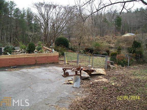 4th image of 64 Dry Pond Dr