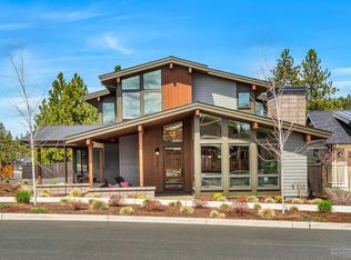 2200 NW Newport Hills Dr, Bend, OR 97703