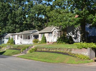 2002 World St, Wall Township, NJ 07719