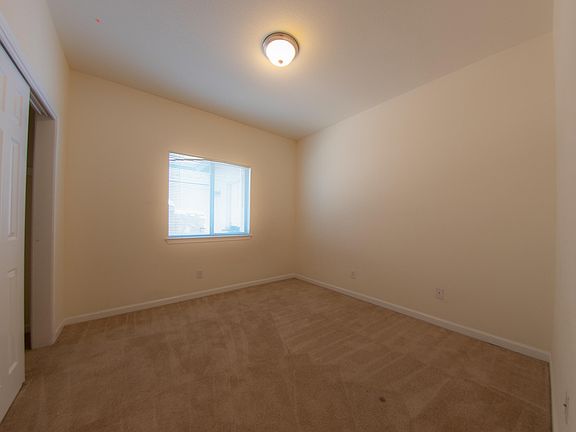 5th image of 729 Phil Hansen Dr