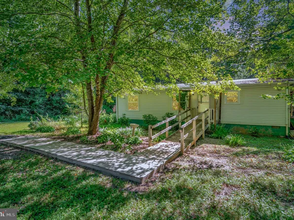 13500 Shannon Hill Rd, Louisa, VA 23093