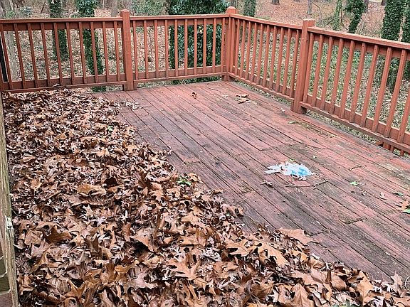 5th image of 4932 Pebble Beach Dr APT B