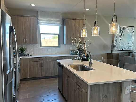 2nd image of 1283 N TOPAZ Trail