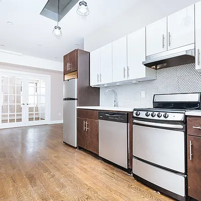 Rented by Nooklyn NYC LLC | media 17