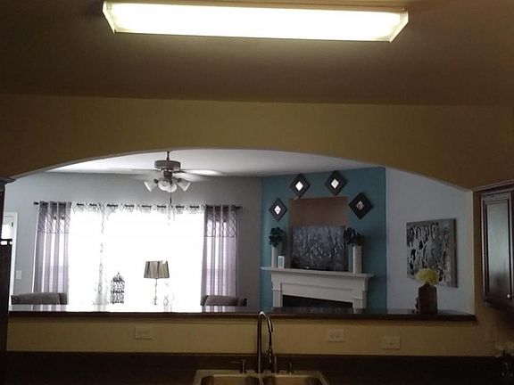 2nd image of 2126 Hasel St