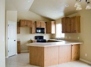 2468 S Honeysuckle Dr, Saratoga Springs, UT 84045