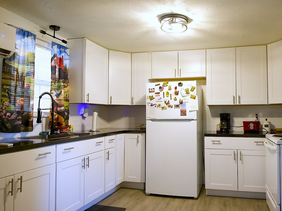 1st image of 1725 Fairfield Rd