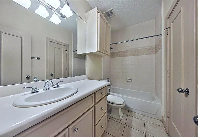 3509 Bradford St #C — Photo 5