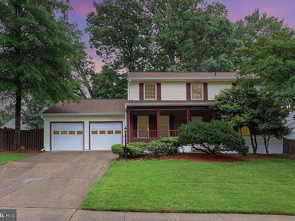 3rd image of 15407 Silvan Glen Dr