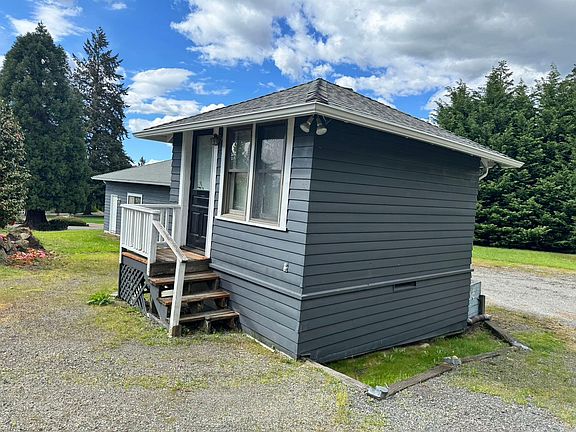 2nd image of 6031 Lake Washington Blvd SE