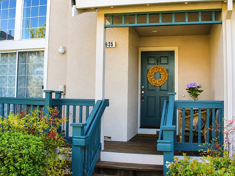 635 Condor Ct — Photo 1