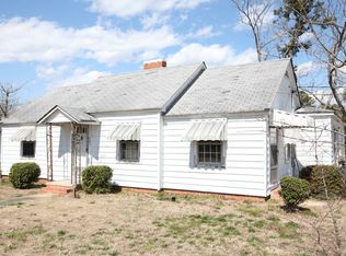 605 W Main St, Rowland, NC 28383