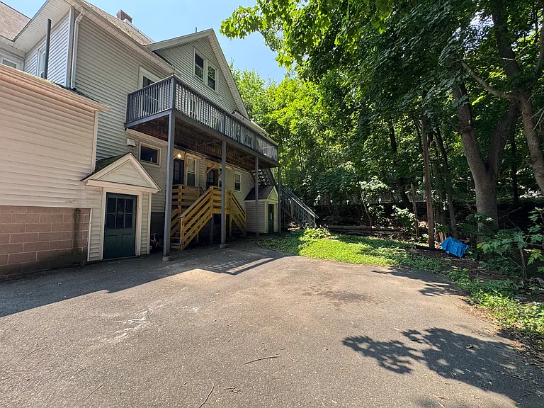 21 Hillside Ave #21 — Photo 4