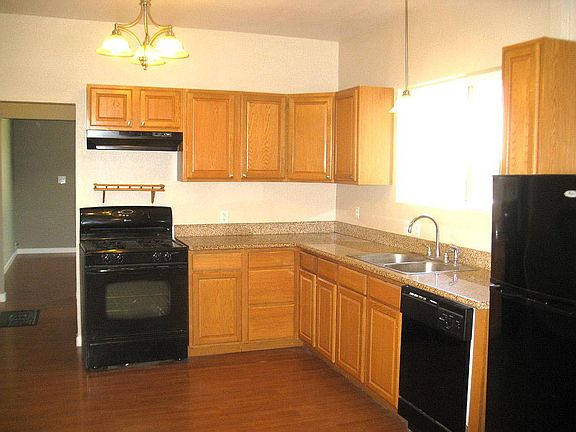 2nd image of 309 21st St