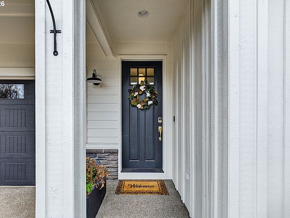 3rd image of 15679 SE Thornbridge Dr