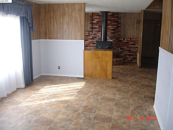 2nd image of 716 Highway 395 E #395-E